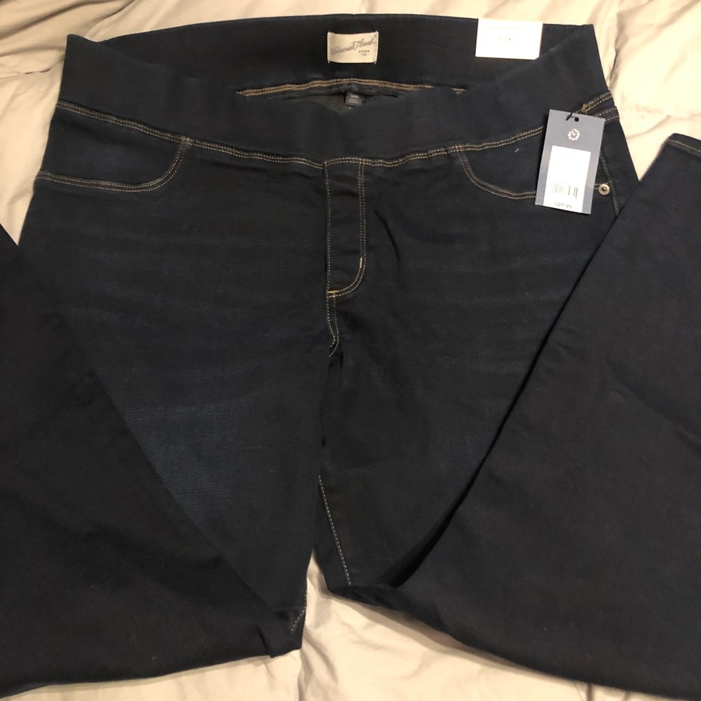 Pull on jegging. 18W NWT